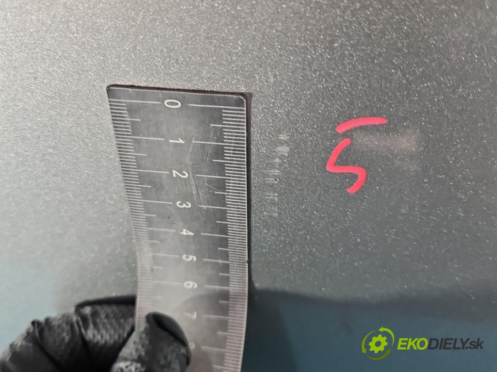 Fiat Stilo 1.6 16V 103 hp manual 76 kW 1596 cm3 5- dveře přední pravé  (Klika dveří ostatní)