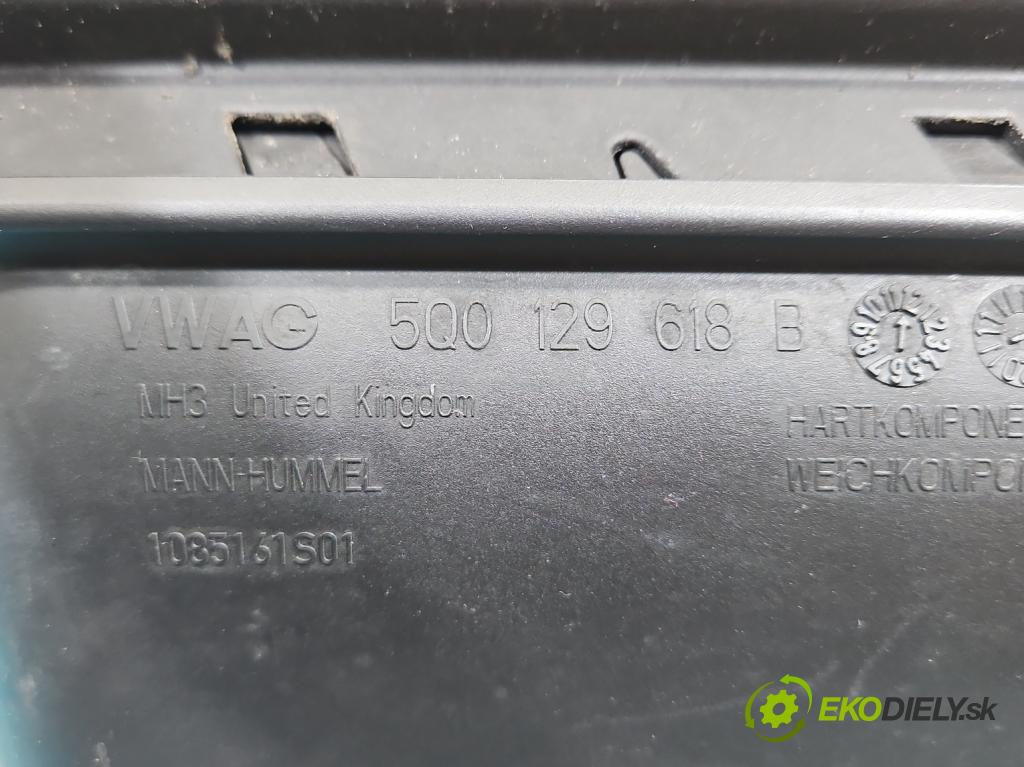 Skoda Octavia III 2013- 2.0 tdi 150 HP manual 110 kW 1968 cm3 5- obal filtra vzduchu 5Q0129607AA (Obal vzduchového filtra)