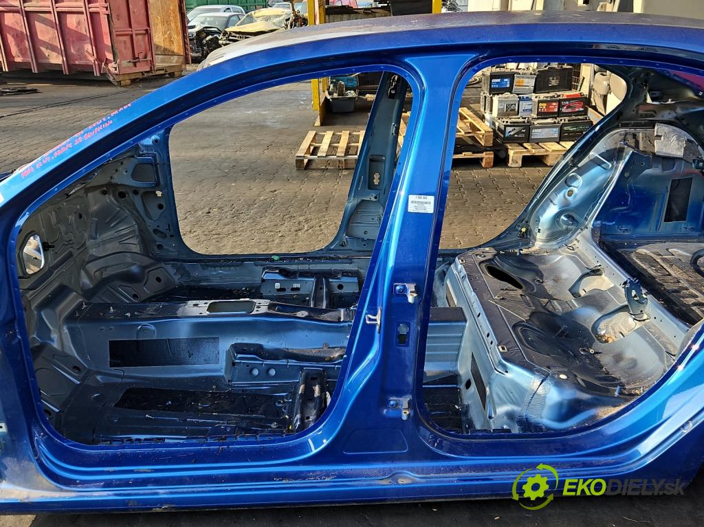 Skoda Octavia III 2013- 2.0 tdi 150 HP manual 110 kW 1968 cm3 5- Práh: ľavý  (Karoséria ostatné)