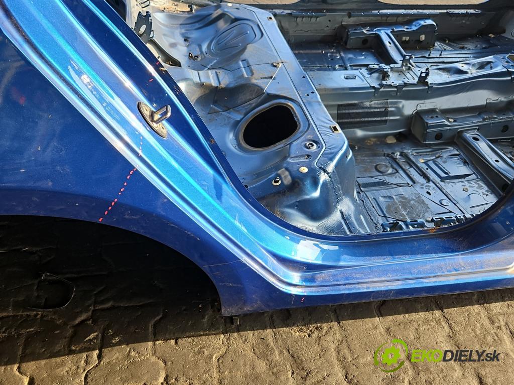 Skoda Octavia III 2013- 2.0 tdi 150 HP manual 110 kW 1968 cm3 5- Práh: pravý  (Karoséria ostatné)