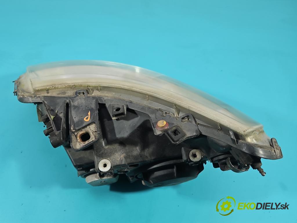 Fiat Ducato III 2006-2014 2.2 jtd 101 HP manual 74 kW 2198 cm3 5- Reflektor: pravý  (Svetlo predné pravé)