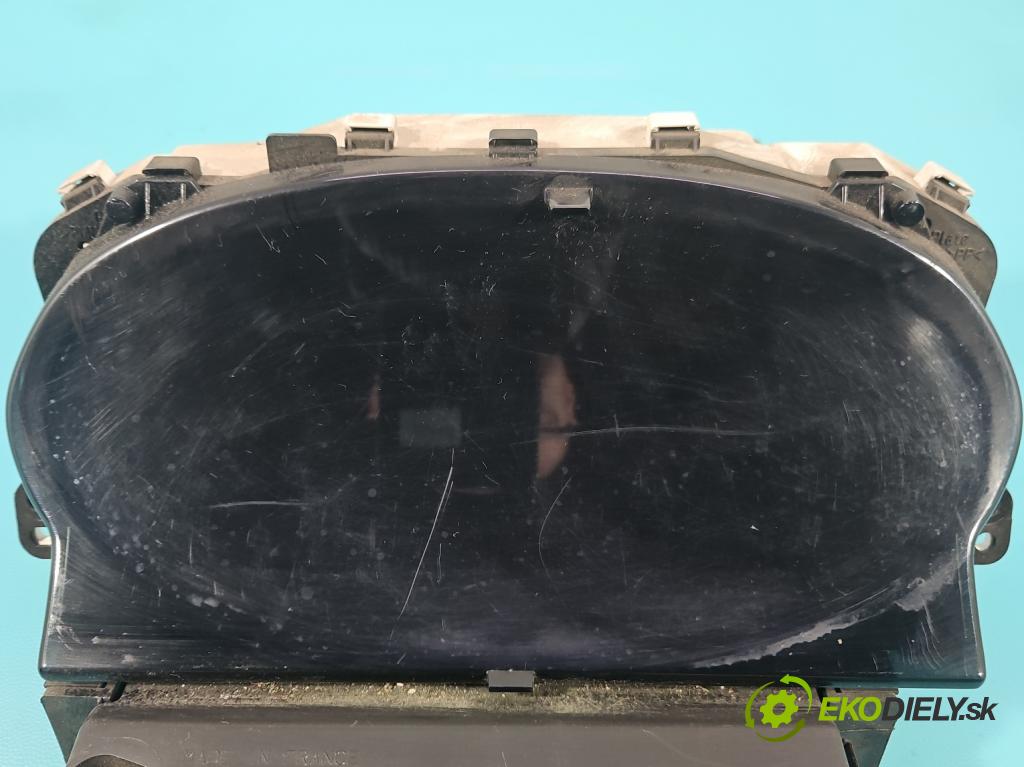 Toyota Yaris I 1999-2005 1.0 vvti 65 HP manual 48 kW 998 cm3 3- prístrojovka/ budíky  (Prístrojová doska)