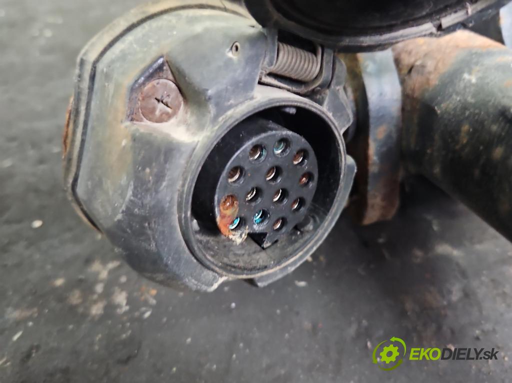 Chrysler Voyager IV 2000-2007 2.4 147 hp manual 108 kW 2429 cm3 5- oko tažné  (Tažné zařízení)