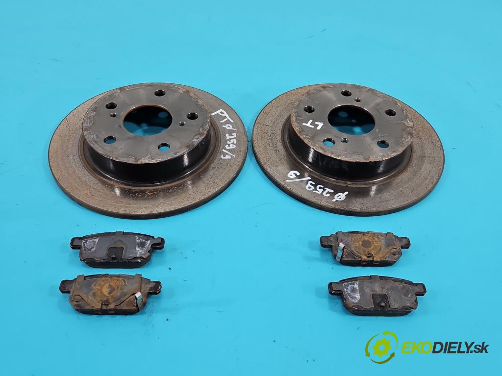 Suzuki Vitara II 2015- 1.5 16V 102 HP automatic 75 kW 1462 cm3 5- Štíty: brzdové zadné 