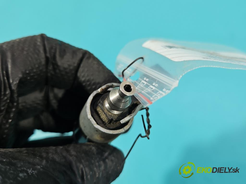 Skoda Kodiaq I 2.0 TSI 190 HP automatic 140 kW 1984 cm3 5- vstrek 06N906036A (Vstrekovač paliva)