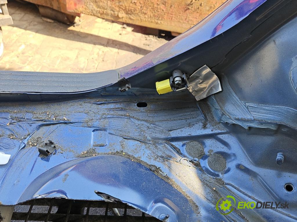 Infiniti Q50 I 2013-2024 2.0 T 211KM automatic 155 kW 1991 cm3 4- práh pravý  (Karoserie ostatní)