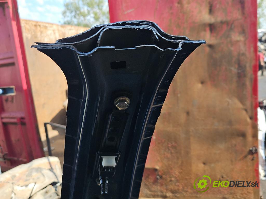 Infiniti Q50 I 2013-2024 2.0 T 211KM automatic 155 kW 1991 cm3 4- práh pravý  (Karoserie ostatní)