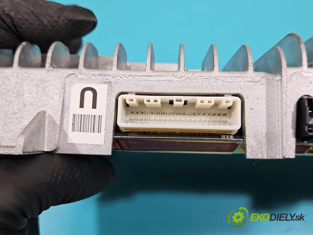 Infiniti Q50 I 2013-2024 2.0 T 211KM automatic 155 kW 1991 cm3 4- Zesilovač: 28061-6HE1A (Zosilňovač)