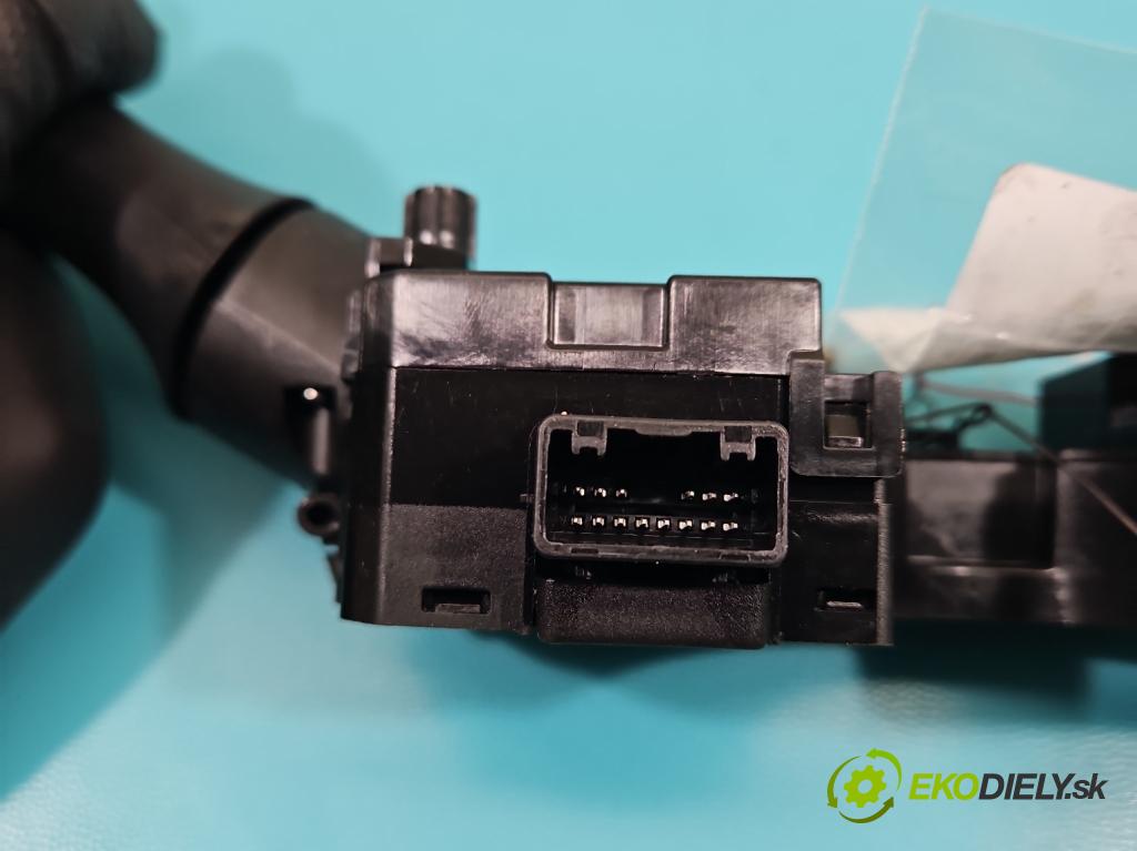 Infiniti Q50 I 2013-2024 2.0 T 211KM automatic 155 kW 1991 cm3 4- prepínač komplex: LK1009619102 (Prepínacie páčky pod volantom)