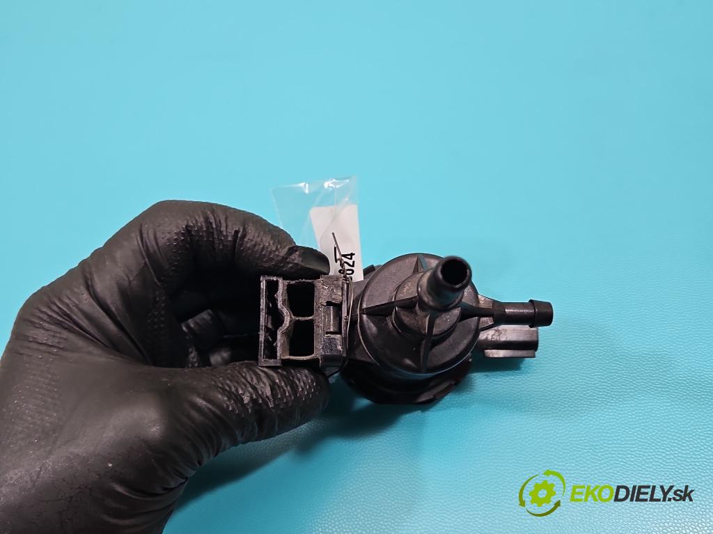 Infiniti Q50 I 2013-2024 2.0 T 211KM automatic 155 kW 1991 cm3 4- ventil podtlaku 14930-4GD00 (Ventil)