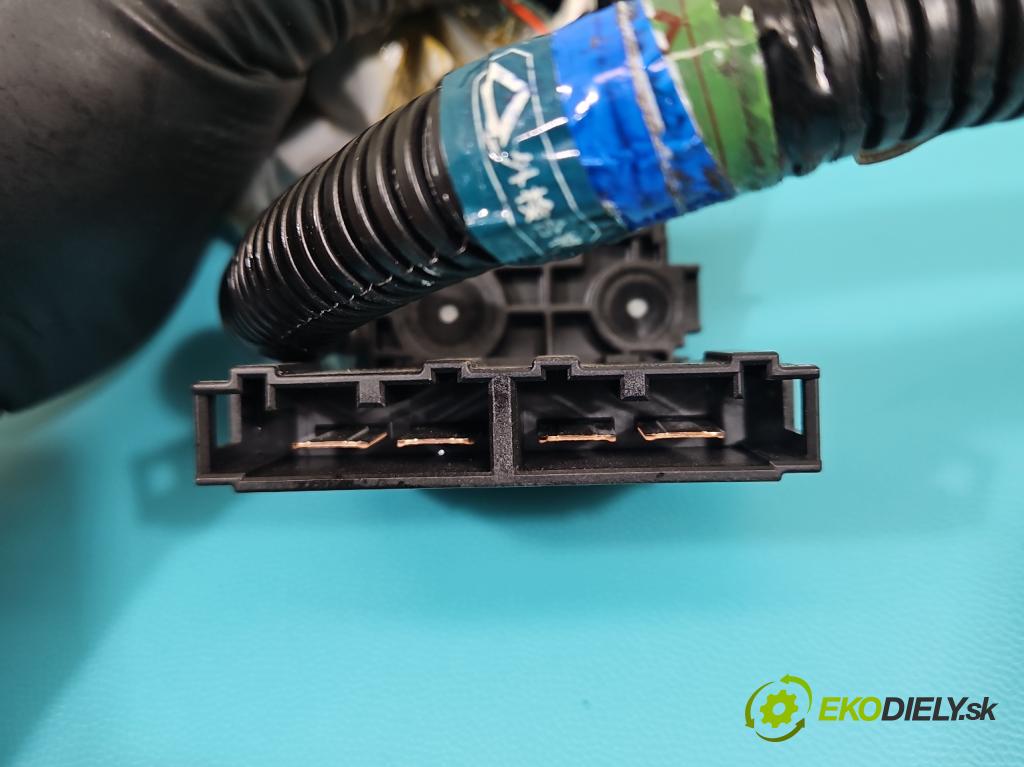 Infiniti Q50 I 2013-2024 2.0 T 211KM automatic 155 kW 1991 cm3 4- kontakt plusová 241194GK5A