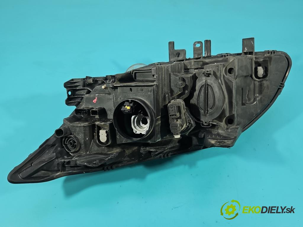 Renault Laguna III 2007-2015 2.0 dci 131 HP manual 96 kW 1995 cm3 5- Reflektor: pravý 260100033R (Svetlo predné pravé)