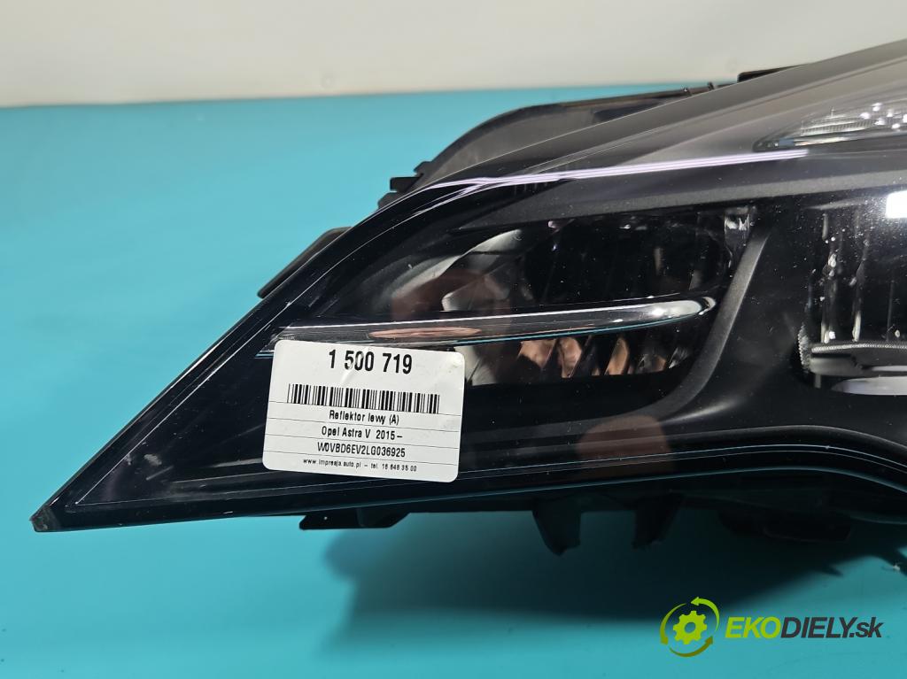Opel Astra V  2015-2022 1.5 cdti 122 HP manual 90 kW 1496 cm3 5- Reflektor: ľavý 39195688 (Kľučka dverí ostatné)