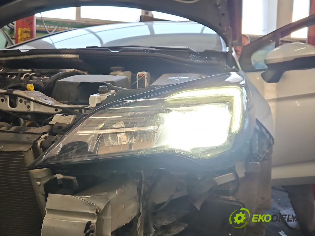 Opel Astra V  2015-2022 1.5 cdti 122 HP manual 90 kW 1496 cm3 5- Reflektor: ľavý 39195688 (Kľučka dverí ostatné)