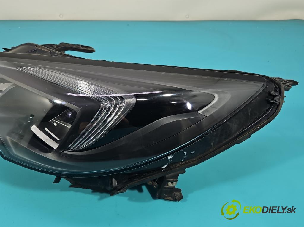 Opel Astra V  2015-2022 1.5 cdti 122 HP manual 90 kW 1496 cm3 5- Reflektor: ľavý 39195688 (Kľučka dverí ostatné)