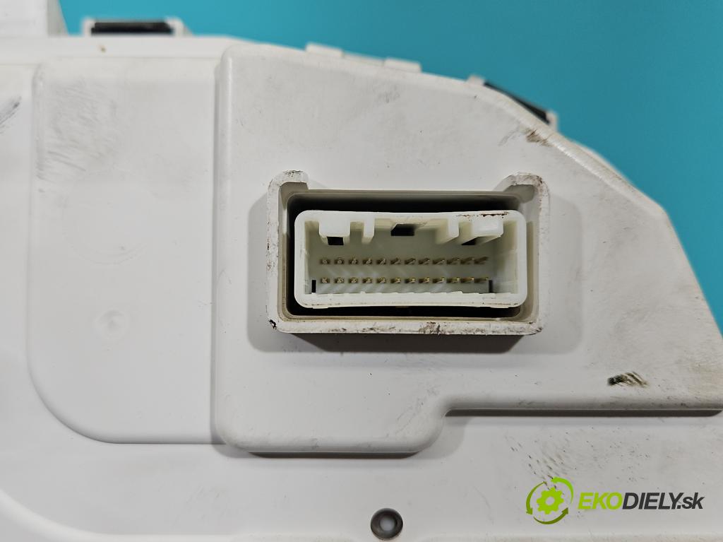 Mitsubishi Outlander II 2006-2013 2.0 DI-D 140 HP manual 103 kW 1968 cm3 5- prístrojovka/ budíky 8100B202 (Prístrojová doska)