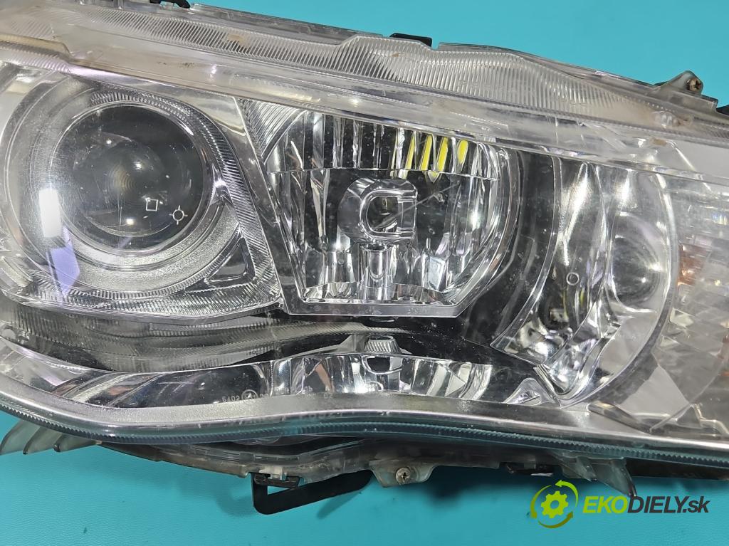 Mitsubishi Outlander II 2006-2013 2.0 DI-D 140 HP manual 103 kW 1968 cm3 5- Reflektor: pravý  (Svetlo predné pravé)