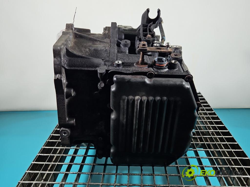 Volvo S80 II 2006-2016 2.4 D5 185 hp automatic 136 kW 2400 cm3 4- převodovka stupňová automat 30681296