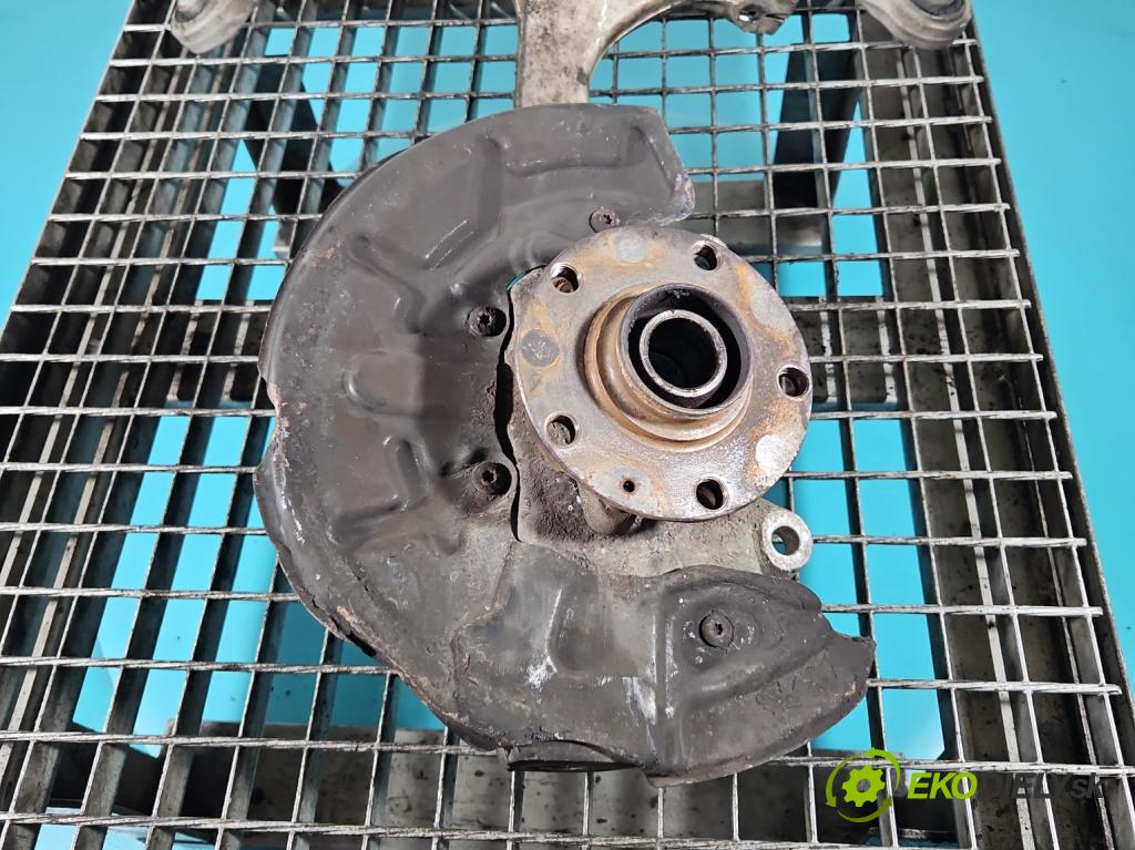 Audi A4 B7 2004-2008 2.0 tdi 140 hp manual 103 kW 1968 cm3 5- náboj levé  (Náboj kola)