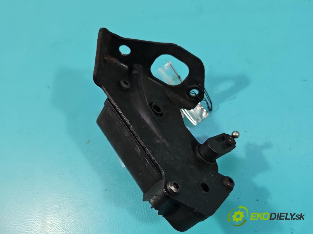 Volvo S80 II 2006-2016 2.4 D5 185 HP automatic 136 kW 2400 cm3 4- Ovladač: klapky: kolektor 30756100 (Motorček ostatné)