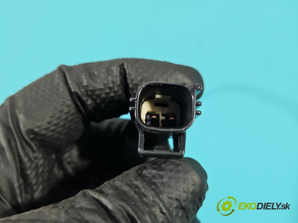 Volvo S80 II 2006-2016 2.4 D5 185 HP automatic 136 kW 2400 cm3 4- snímač teploty: výfukové 31431050 (Snímač)