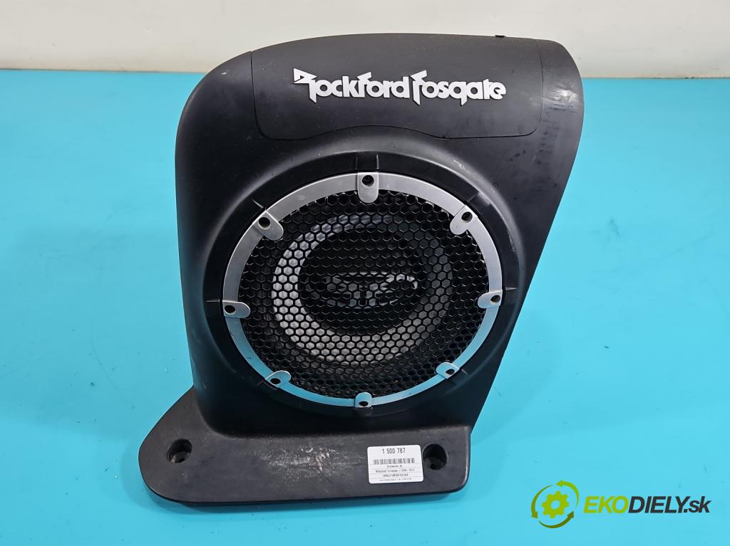 Mitsubishi Outlander II 2006-2013 2.0 DI-D 140 hp manual 103 kW 1968 cm3 5- Subwoofer: 8720A012 (Audio zařízení)