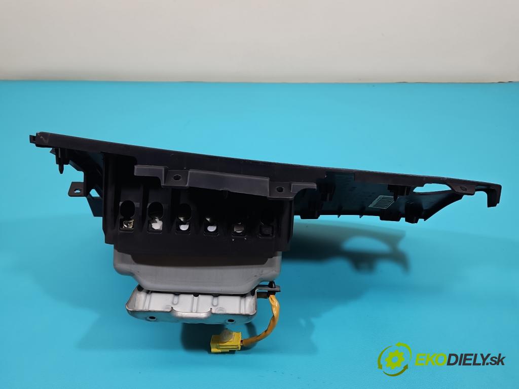 Mitsubishi Outlander II 2006-2013 2.0 DI-D 140 HP manual 103 kW 1968 cm3 5- airbag vzduch: spolujezdce: 45L091204574 (Airbag)