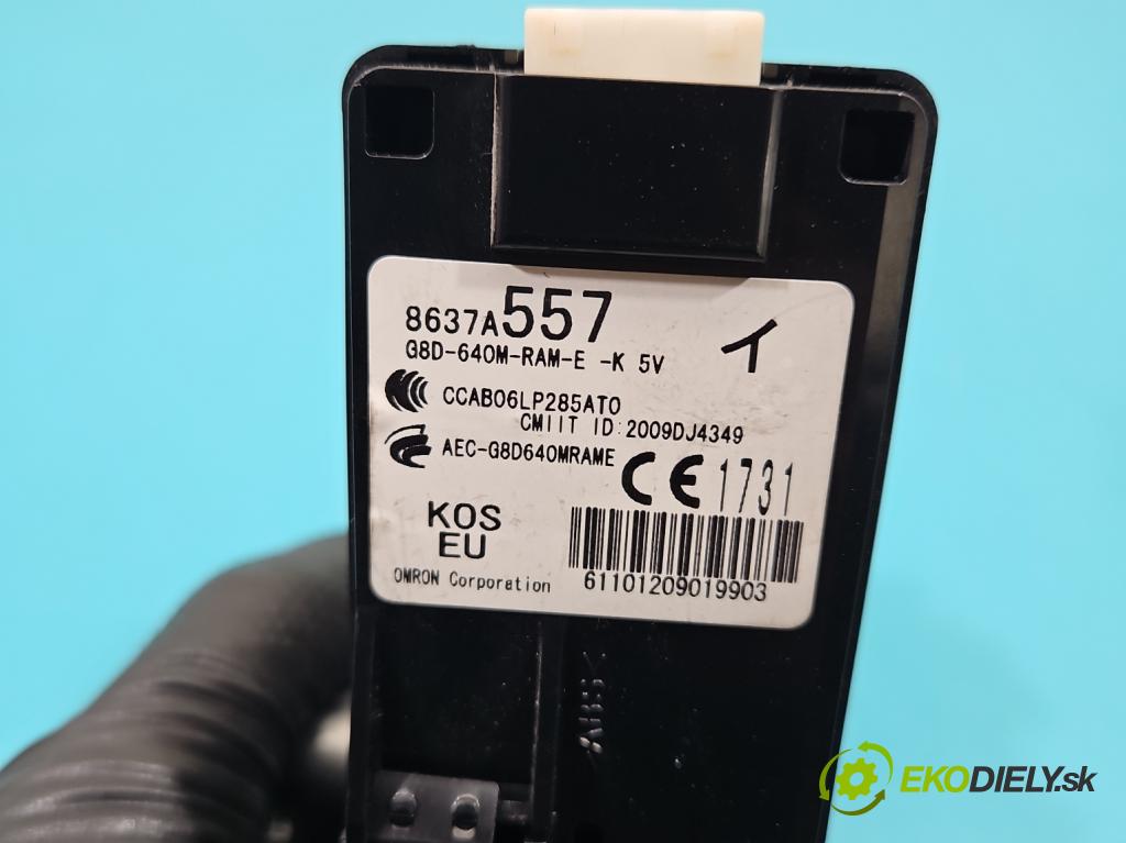 Mitsubishi Outlander II 2006-2013 2.0 DI-D 140 HP manual 103 kW 1968 cm3 5- Spínačka 8637A557 (Spínacia skrinka)