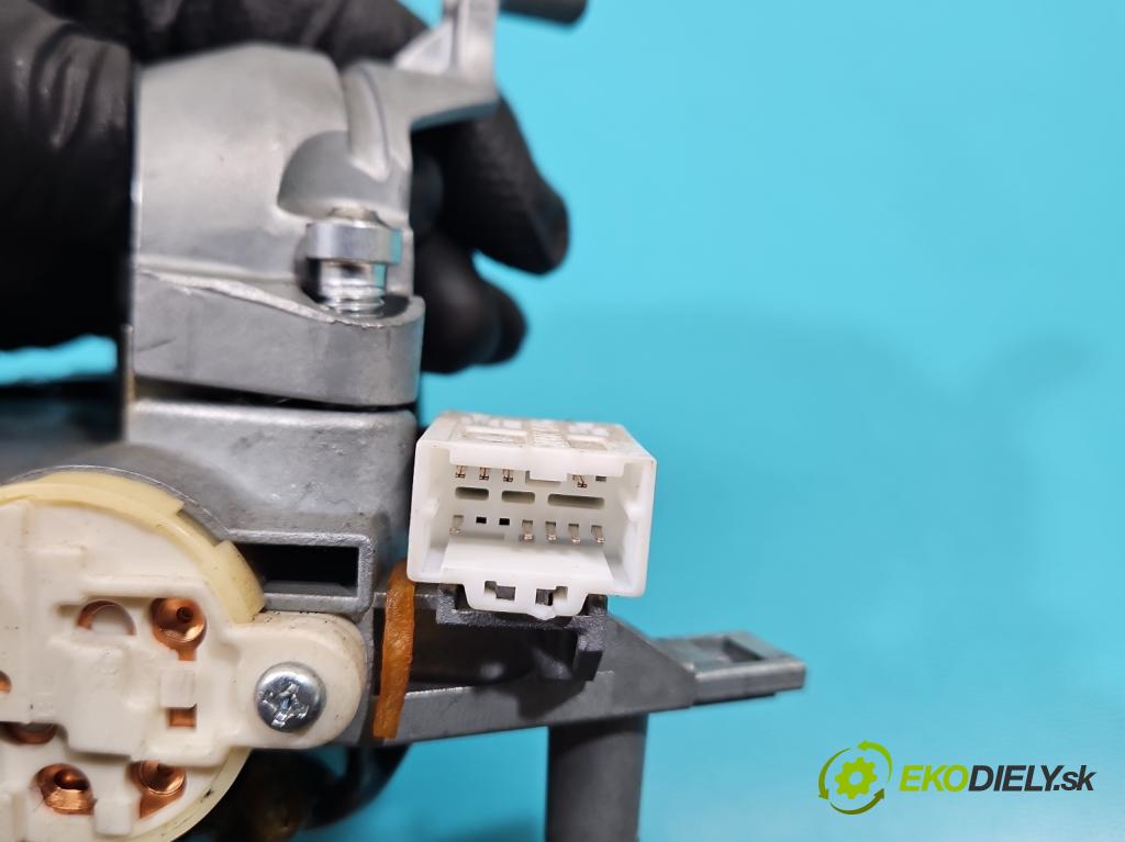 Mitsubishi Outlander II 2006-2013 2.0 DI-D 140 HP manual 103 kW 1968 cm3 5- Spínačka 8637A557 (Spínacia skrinka)