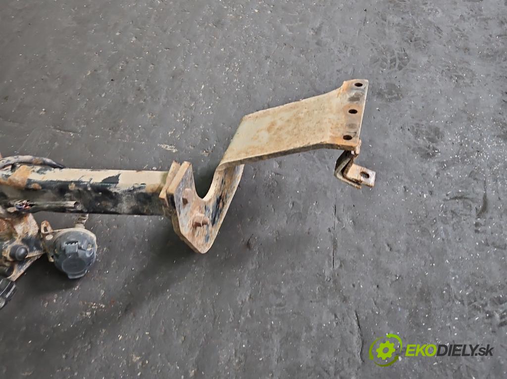 Mitsubishi Outlander II 2006-2013 2.0 DI-D 140 hp manual 103 kW 1968 cm3 5- oko tažné  (Tažné zařízení)