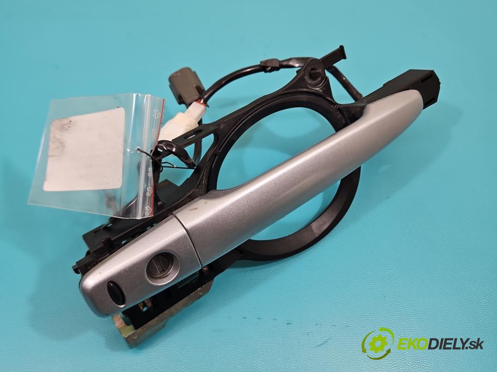 Mitsubishi Outlander II 2006-2013 2.0 DI-D 140 HP manual 103 kW 1968 cm3 5- rukoväť predné ľavé mimo:  (Kľučka dverí vonkajšia predná ľavá)