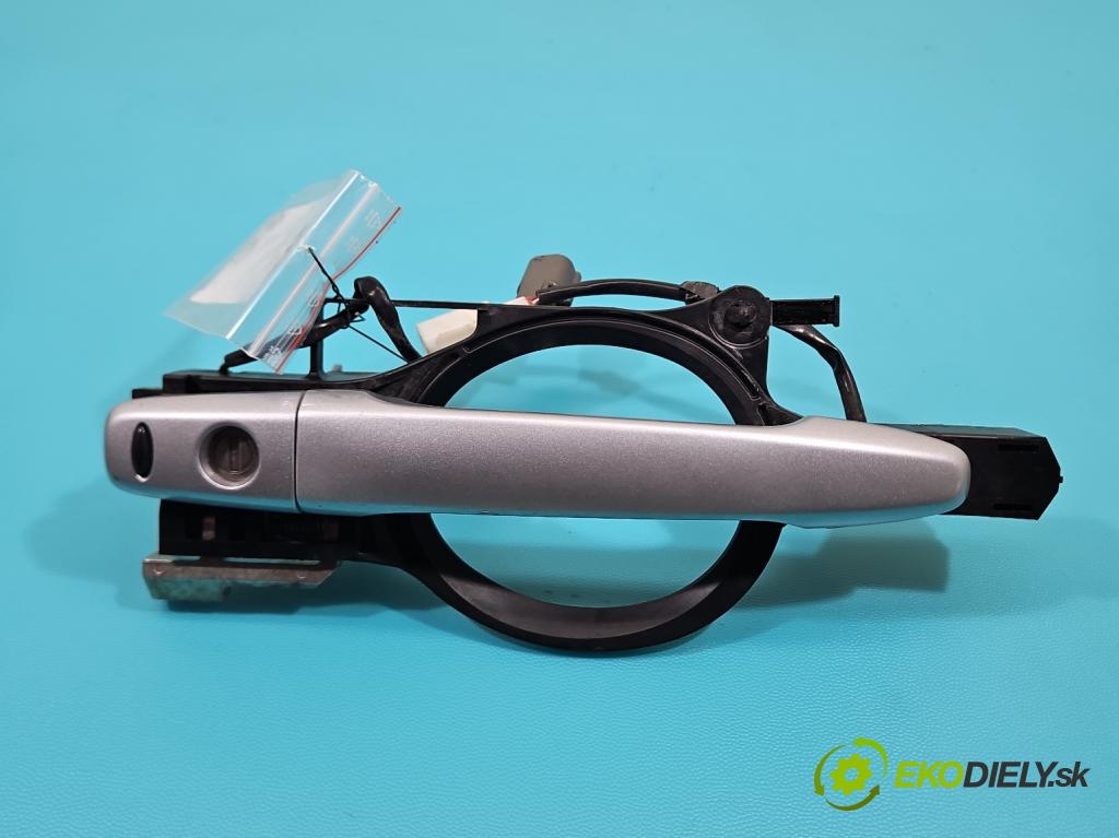 Mitsubishi Outlander II 2006-2013 2.0 DI-D 140 HP manual 103 kW 1968 cm3 5- rukoväť predné ľavé mimo:  (Kľučka dverí vonkajšia predná ľavá)