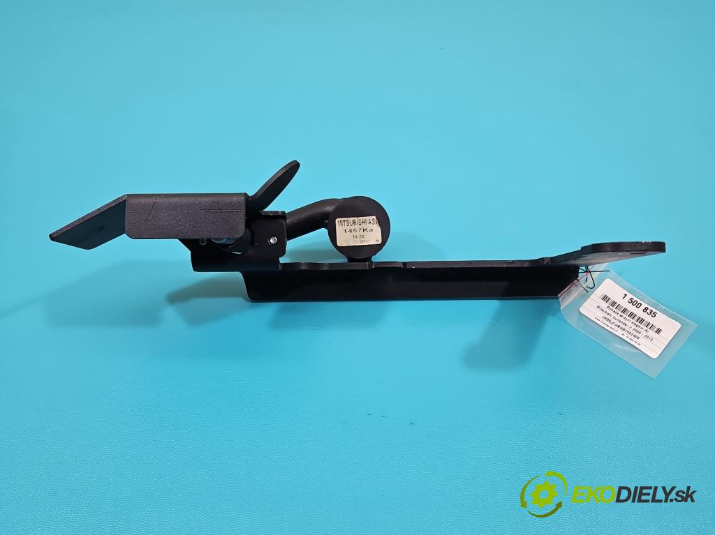 Mitsubishi Outlander II 2006-2013 2.0 DI-D 140 HP manual 103 kW 1968 cm3 5- Blokáda: skřie: stupeň,rýchlosť