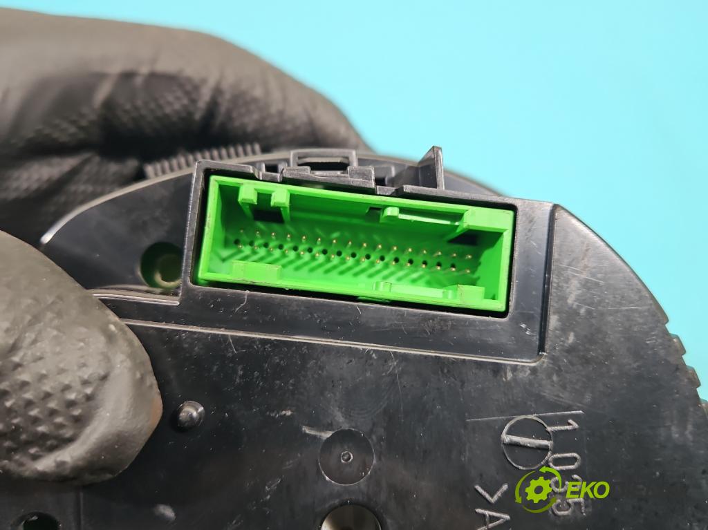 Vw Golf IV 1997-2003 1.6 SR 102 HP automatic 75 kW 1595 cm3 5- prístrojovka/ budíky 0263628061 (Prístrojová doska)