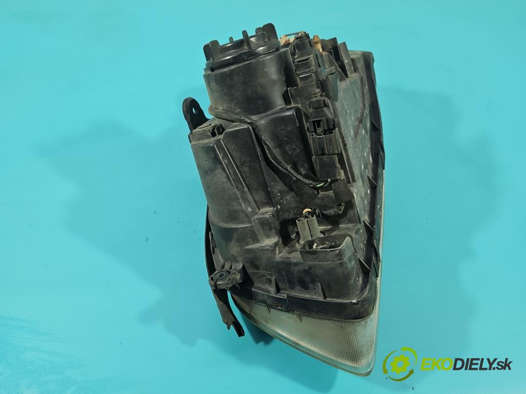 Kia Magentis I 2000-2005 2.0 16V 136 HP manual 100 kW 1997 cm3 4- Reflektor: pravý  (Svetlo predné pravé)