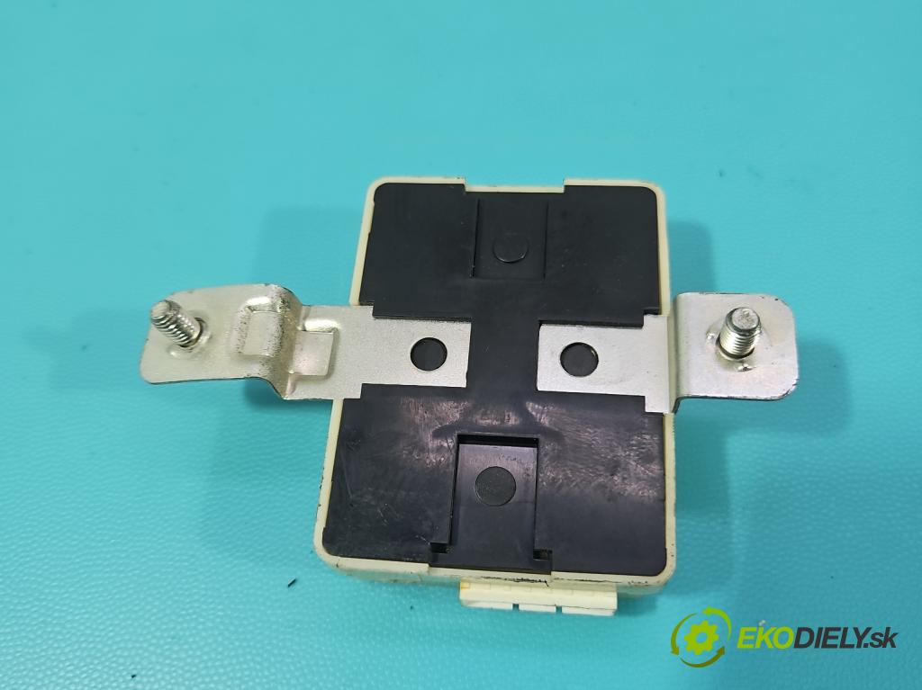 Kia Magentis I 2000-2005 2.0 16V 136 HP manual 100 kW 1997 cm3 4- riadiaca jednotka motora 39122-38190