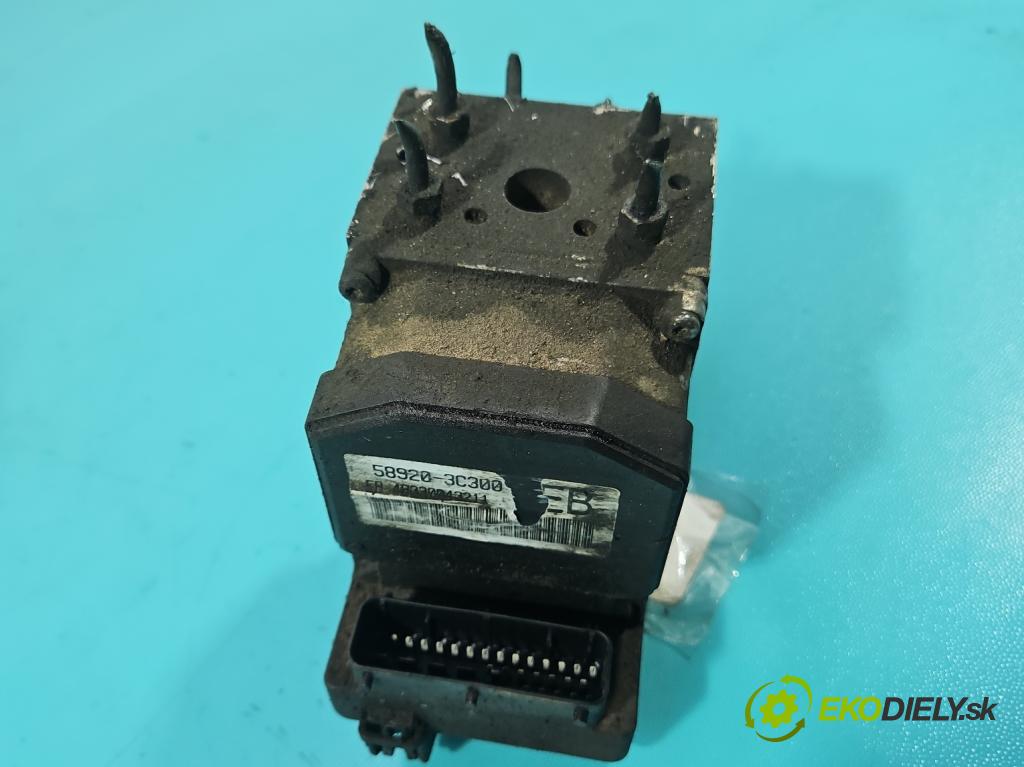 Kia Magentis I 2000-2005 2.0 16V 136 HP manual 100 kW 1997 cm3 4- čerpadlo abs 0273004616 (Pumpa ABS)