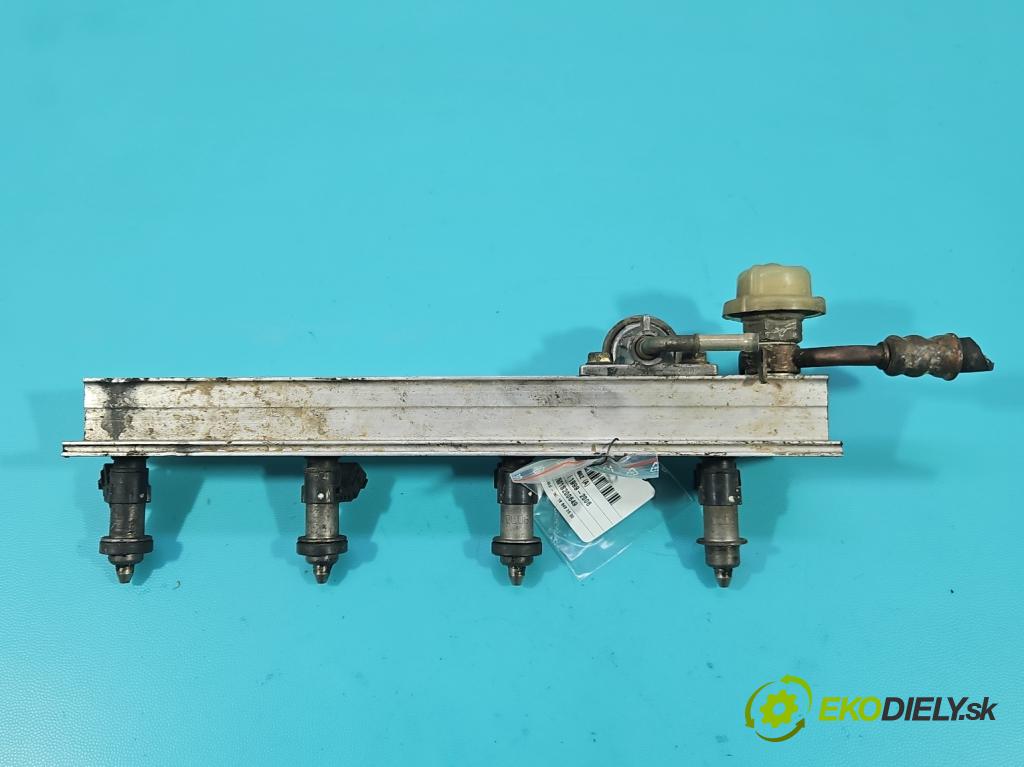 Honda HR-V I 1999-2006 1.6 16V 105 HP manual 77 kW 1590 cm3 5- vstrek  (Vstrekovač paliva)