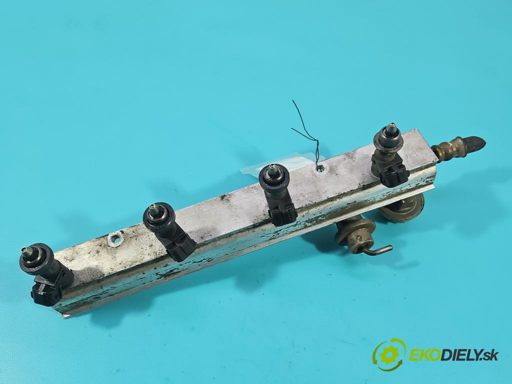 Honda HR-V I 1999-2006 1.6 16V 105 HP manual 77 kW 1590 cm3 5- vstrek  (Vstrekovač paliva)