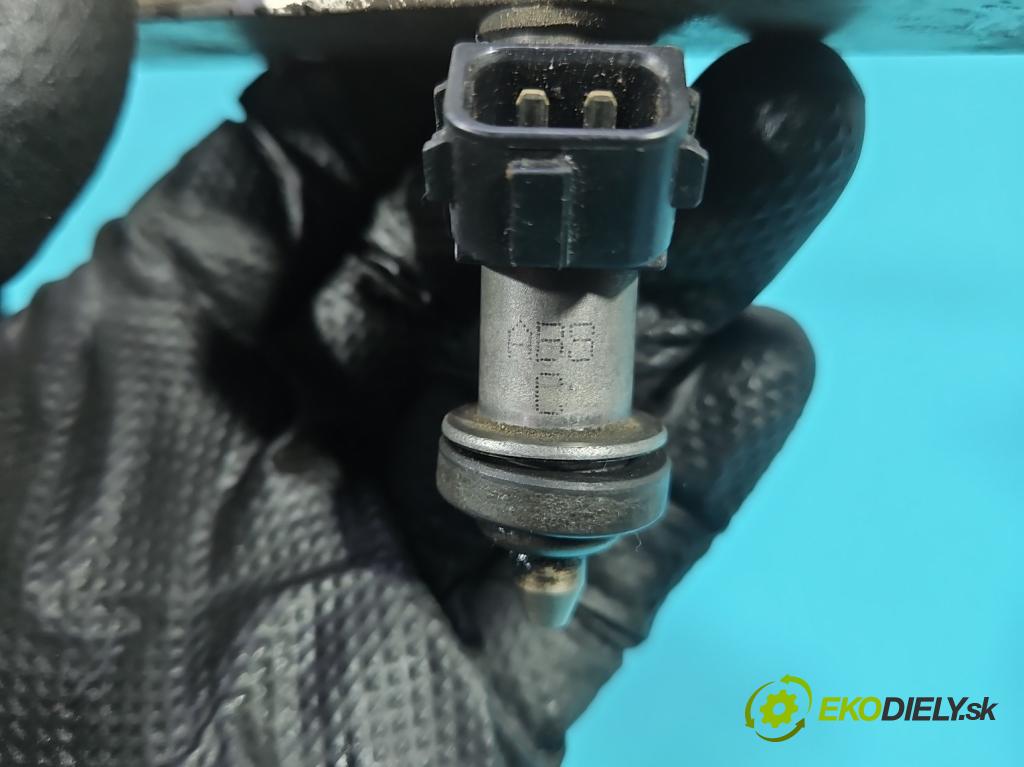 Honda HR-V I 1999-2006 1.6 16V 105 HP manual 77 kW 1590 cm3 5- vstrek  (Vstrekovač paliva)