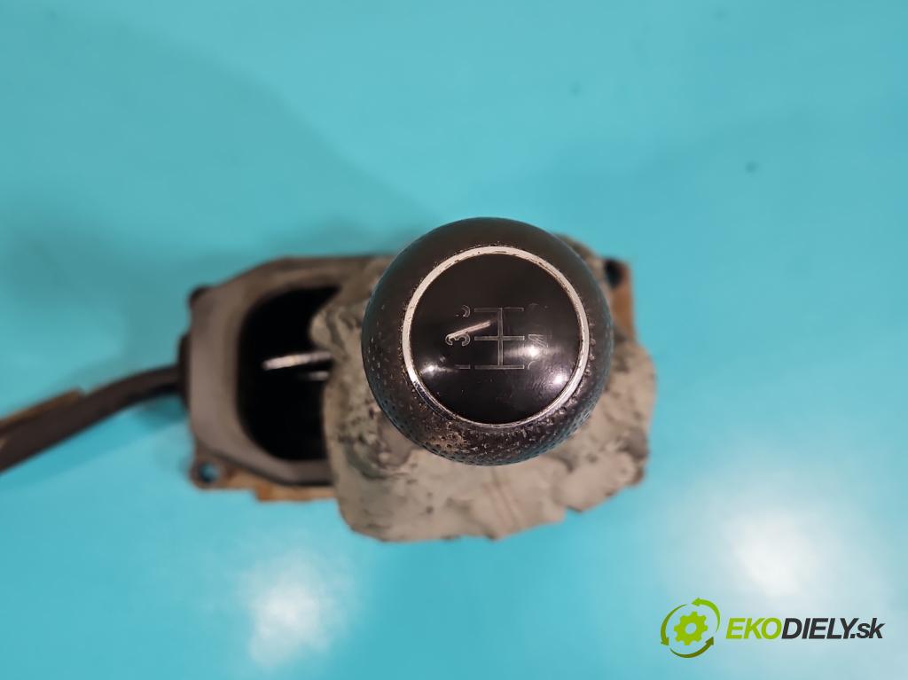 Vw Lupo 1.0 8V 50KM manual 37 kW 997 cm3 3- Páka: Změny: stupeň,rýchlosť 6X0711049E (Rýchlostná páka (kulisa))