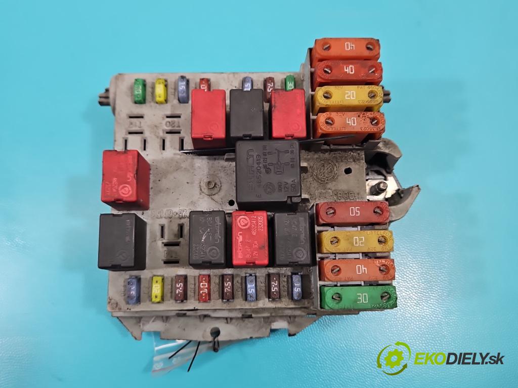 Fiat Ducato III 2006-2014 2.2 jtd 101 hp manual 74 kW 2198 cm3 5- skříňka pojistková 1349948080 (Pojistková skříňka)