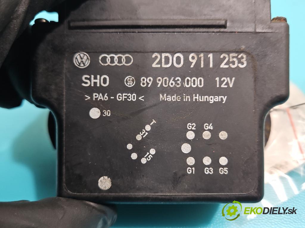 Vw LT II 1996-2006 2.5 tdi 95 HP manual 70 kW 2461 cm3 4- Relé: svíčky: zařicích: 2D0911253 (Relé)