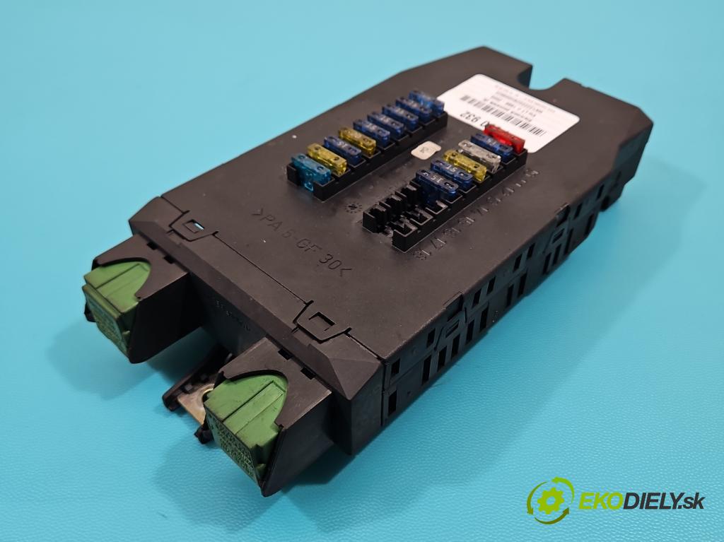 Vw LT II 1996-2006 2.5 tdi 95 hp manual 70 kW 2461 cm3 4- skříňka pojistková 0005400650 (Pojistková skříňka)