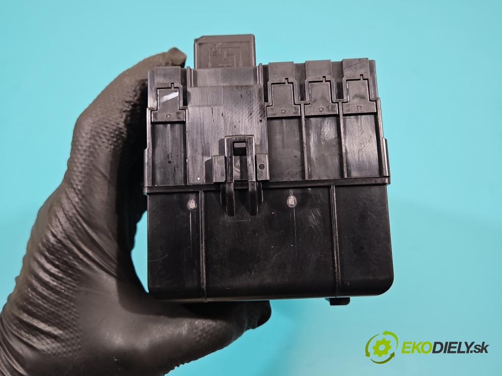 Ford Transit Mk8 2013-2017 2.2 tdci 101 hp manual 74 kW 2198 cm3 5- skříňka pojistková BK2T-14A175-CA (Pojistková skříňka)