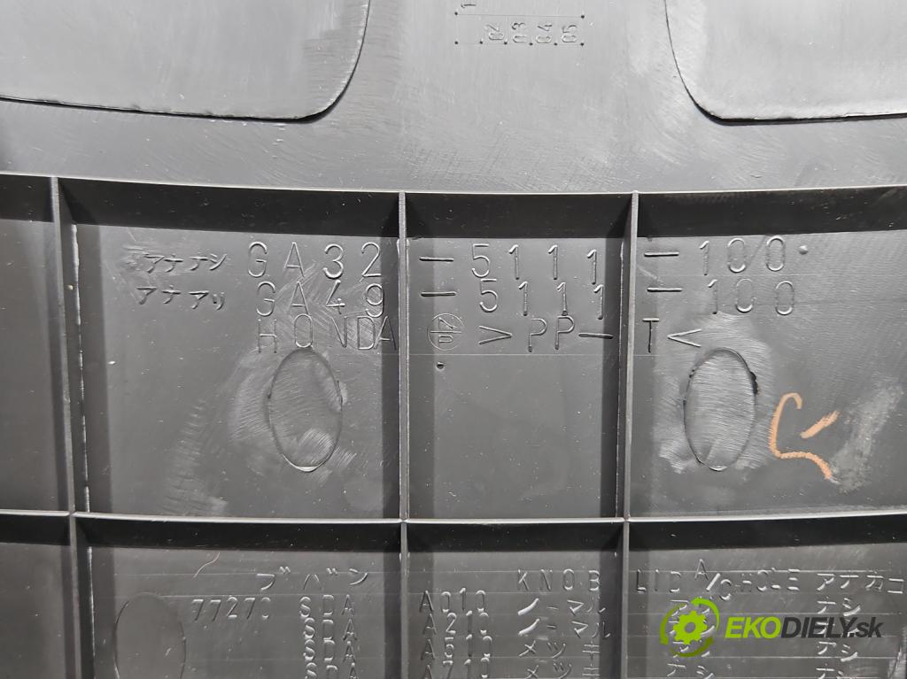 Honda Accord VII 2002-2008 2.0 16V 155 HP manual 114 kW 1998 cm3 5- Mřížka: kúrenia stredová GA32-5161 (Mriežka kúrenia (fukár))