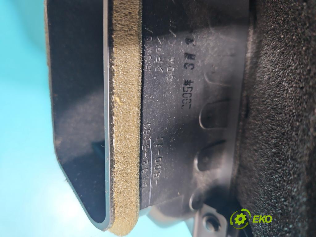 Honda Accord VII 2002-2008 2.0 16V 155 HP manual 114 kW 1998 cm3 5- Mřížka: kúrenia stredová GA32-5161 (Mriežka kúrenia (fukár))