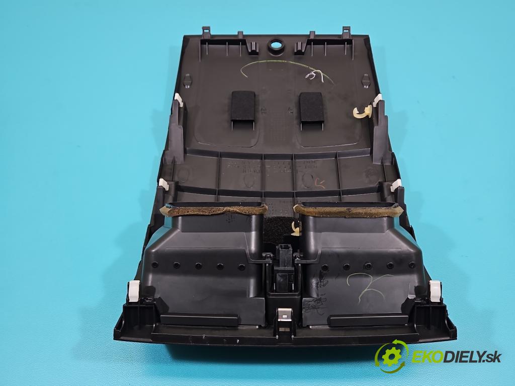 Honda Accord VII 2002-2008 2.0 16V 155 HP manual 114 kW 1998 cm3 5- Mřížka: kúrenia stredová GA32-5161 (Mriežka kúrenia (fukár))