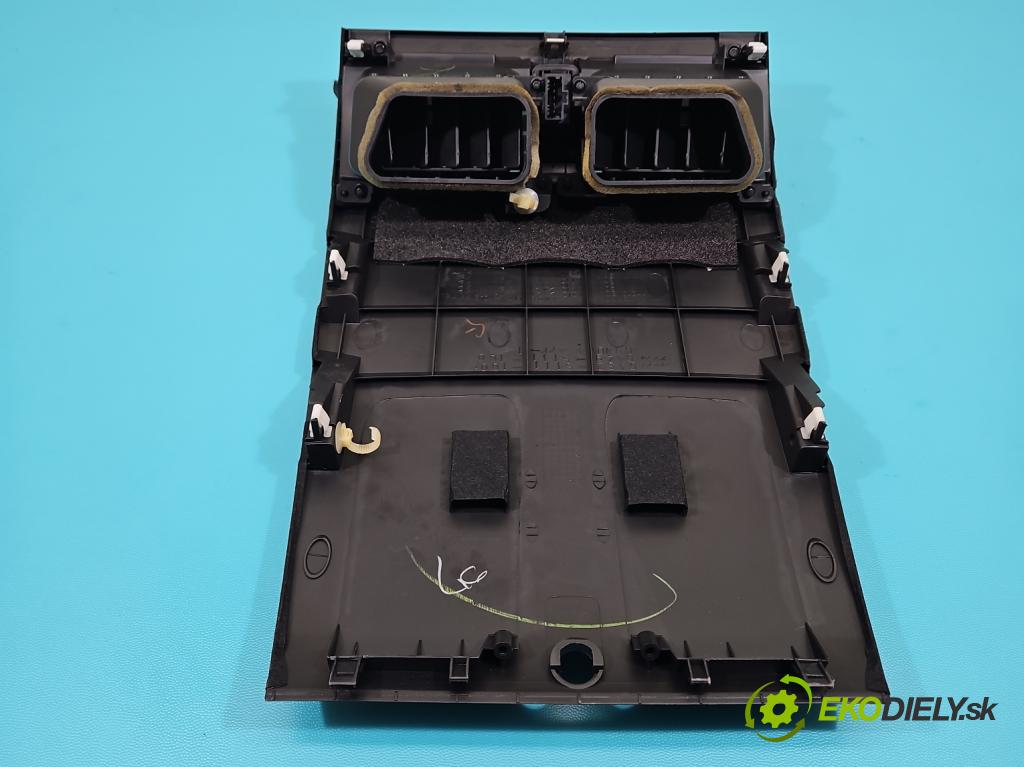 Honda Accord VII 2002-2008 2.0 16V 155 HP manual 114 kW 1998 cm3 5- Mřížka: kúrenia stredová GA32-5161 (Mriežka kúrenia (fukár))