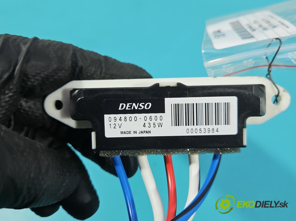 Suzuki Vitara II 2015- 1.5 16V 102 hp automatic 75 kW 1462 cm3 5- radiátor 094800-0600 (Radiátor topení)